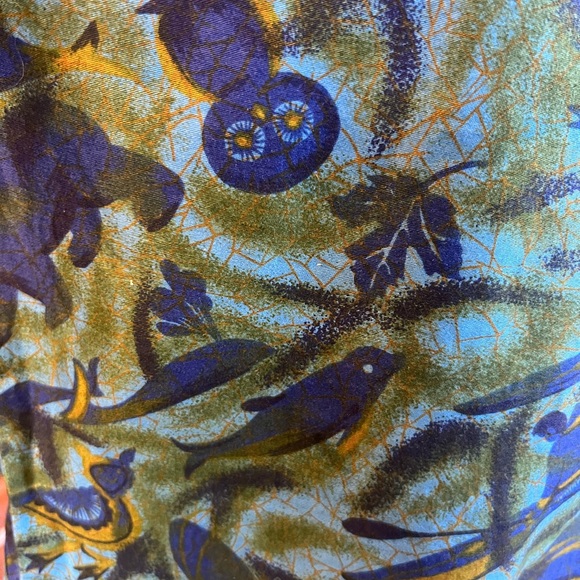 Vintage rare Hawaiian style shirt with Inuit design northern Canada - Picture 5 of 10